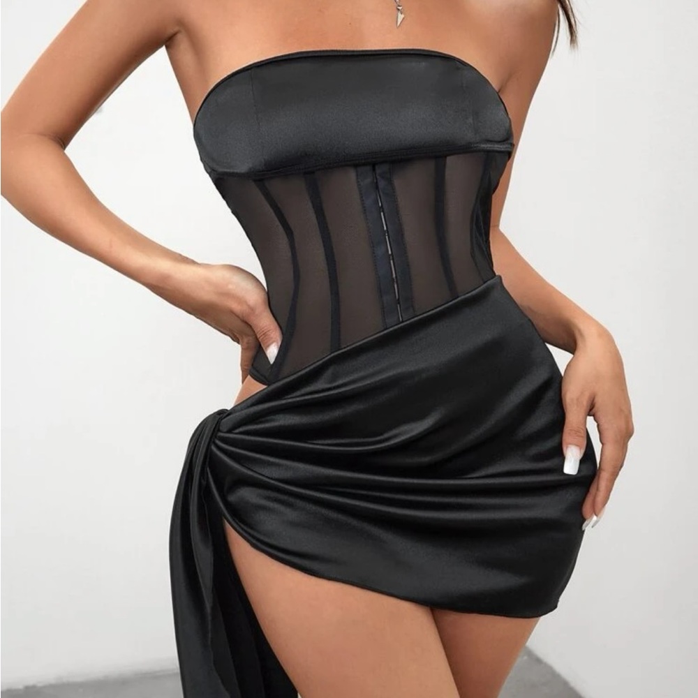 Black corset dress!